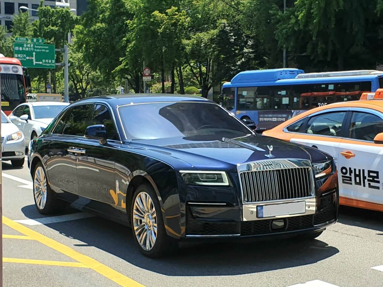 Rolls-Royce Phantom - Wikipedia